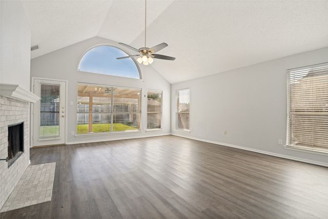 6504 Hillview Lane, Sachse, TX 75048