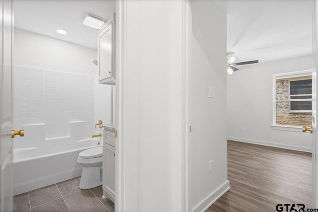 435 W. Harmony St., Tyler, TX 75702