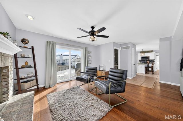 14 Spangle Way Drive, O'fallon, MO 63366