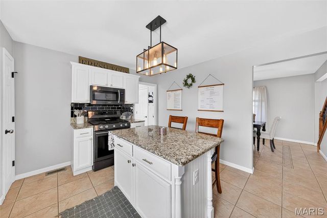 14 Spangle Way Drive, O'fallon, MO 63366