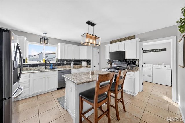 14 Spangle Way Drive, O'fallon, MO 63366