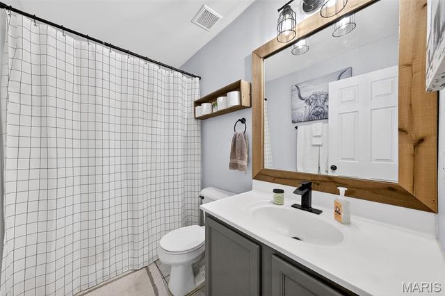 14 Spangle Way Drive, O'fallon, MO 63366