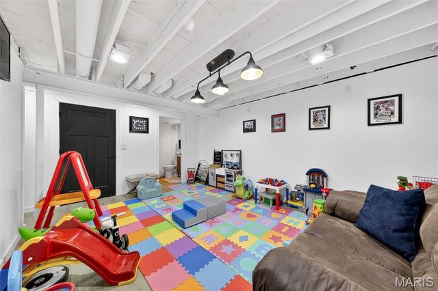 14 Spangle Way Drive, O'fallon, MO 63366