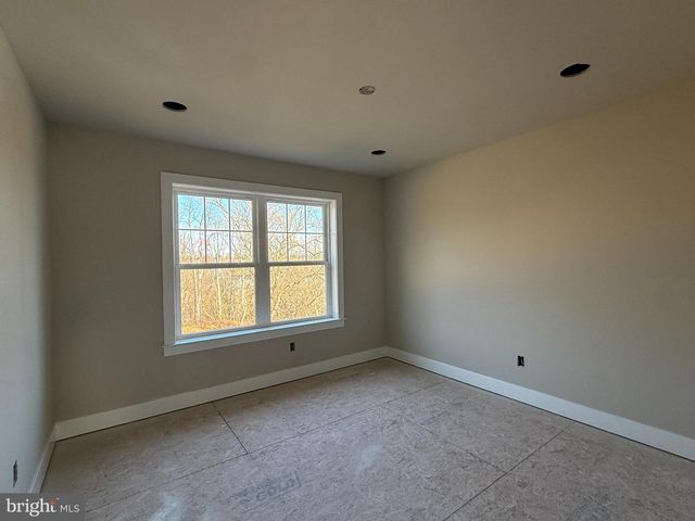 1935 GARDEN STATION RD, Avondale, PA 19311