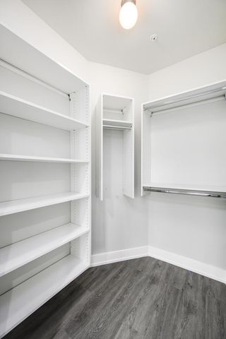 825 E 61st Street 208, Chicago, IL 60637