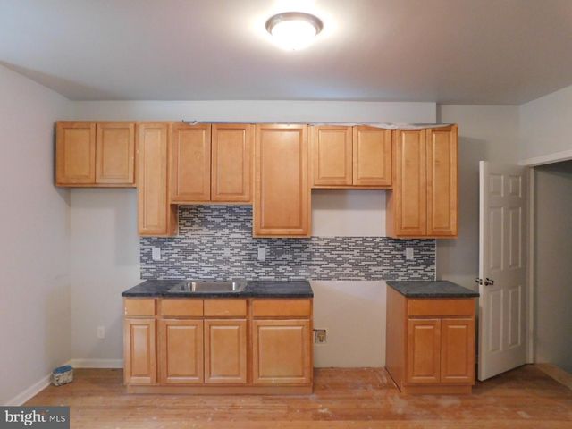 3010 N 15TH ST, Philadelphia, PA 19132