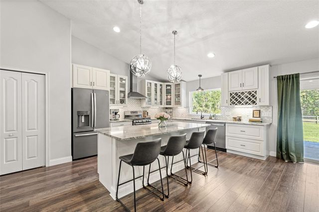 22241 DEER PARK AVENUE, Eustis, FL 32736