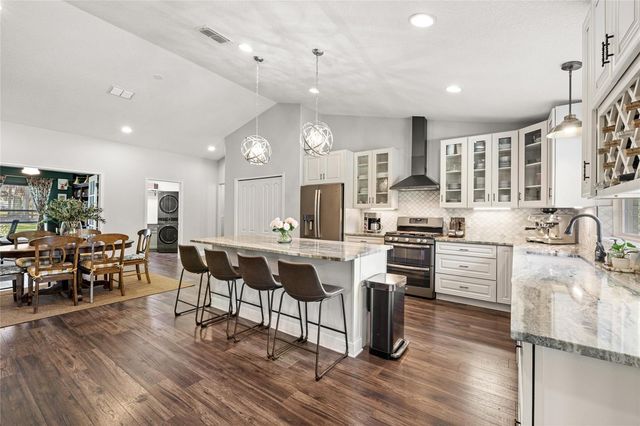 22241 DEER PARK AVENUE, Eustis, FL 32736