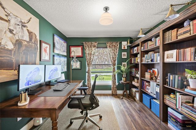 22241 DEER PARK AVENUE, Eustis, FL 32736