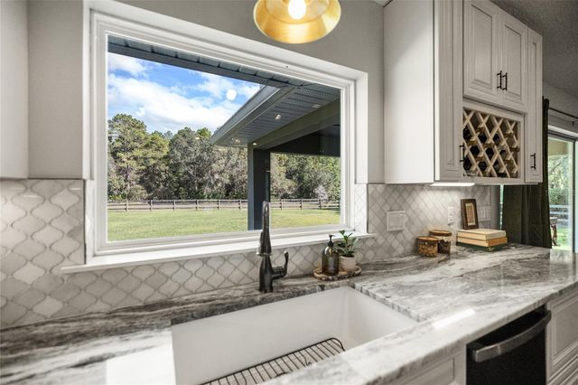 22241 DEER PARK AVENUE, Eustis, FL 32736