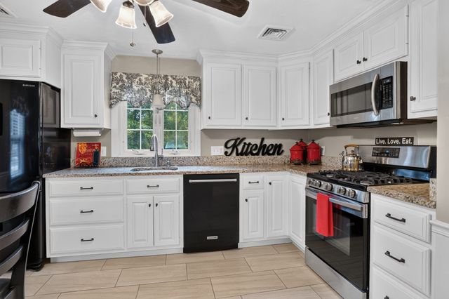 675 Oak Street, Franklin, MA 02038