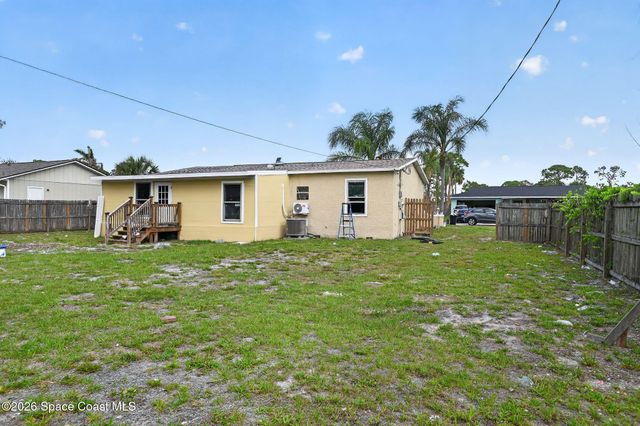 180 San Luis Street SW, Palm Bay, FL 32908