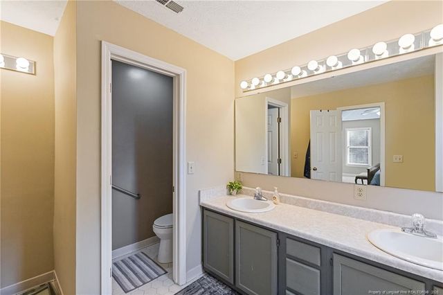 604 Rockport Drive, Fayetteville, NC 28311