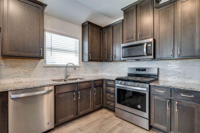 3000 Denver Avenue, Aubrey, TX 76227