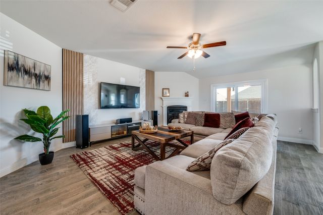 3000 Denver Avenue, Aubrey, TX 76227