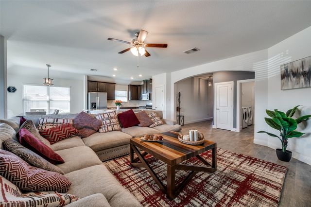 3000 Denver Avenue, Aubrey, TX 76227