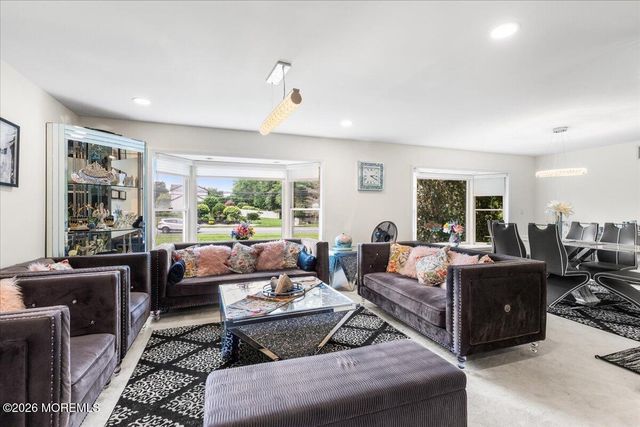 323 Union Hill Road, Manalapan, NJ 07726