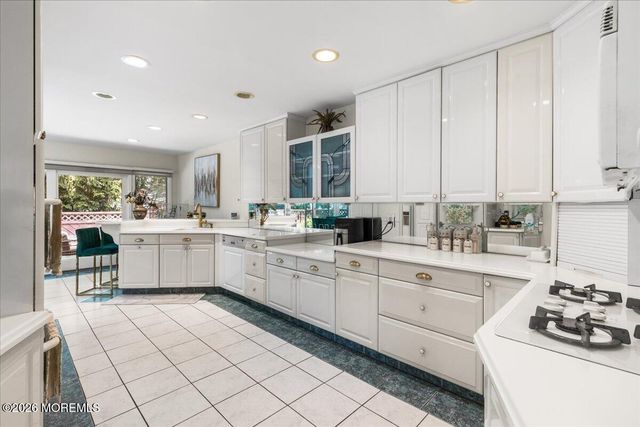 323 Union Hill Road, Manalapan, NJ 07726