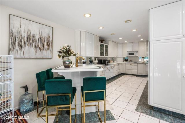 323 Union Hill Road, Manalapan, NJ 07726