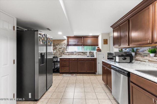 323 Union Hill Road, Manalapan, NJ 07726