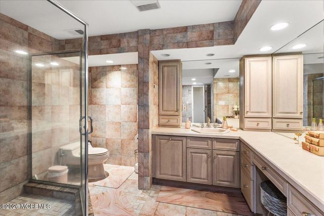 323 Union Hill Road, Manalapan, NJ 07726