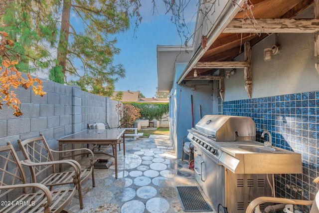 4747 W SUNNYSIDE Avenue, Glendale, AZ 85304