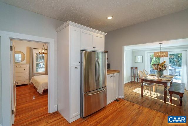 1112 MONTROSE AVE, Charlottesville, VA 22902