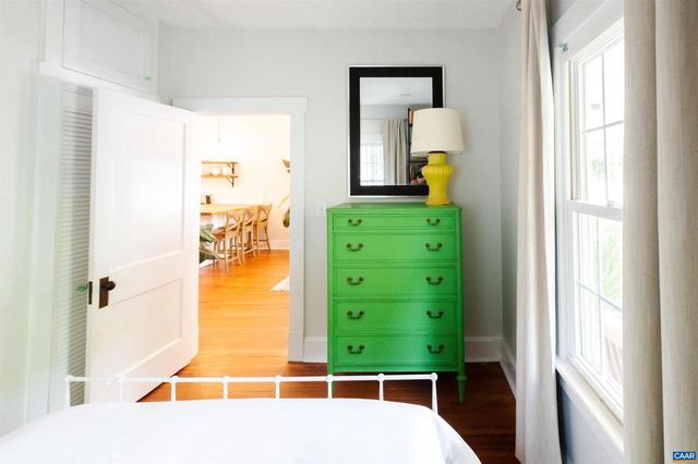 1112 MONTROSE AVE, Charlottesville, VA 22902