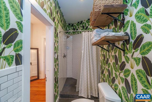 1112 MONTROSE AVE, Charlottesville, VA 22902