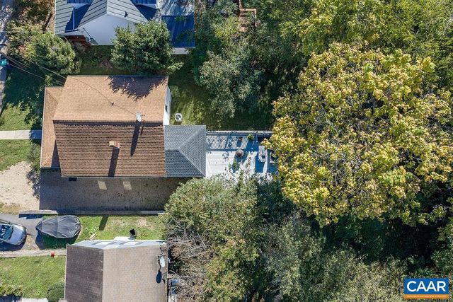 1112 MONTROSE AVE, Charlottesville, VA 22902