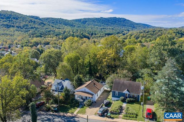 1112 MONTROSE AVE, Charlottesville, VA 22902