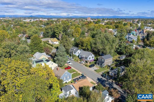 1112 MONTROSE AVE, Charlottesville, VA 22902