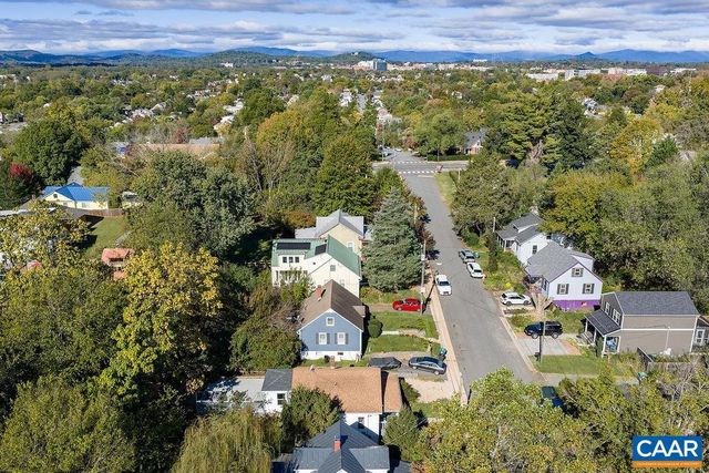 1112 MONTROSE AVE, Charlottesville, VA 22902