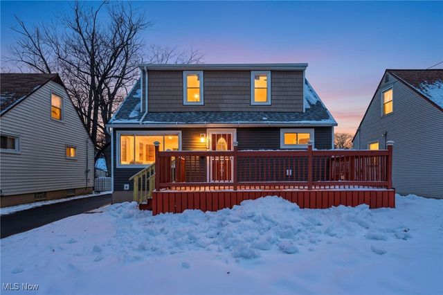 15013 Lotus Drive, Cleveland, OH 44128