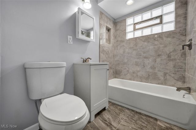 15013 Lotus Drive, Cleveland, OH 44128