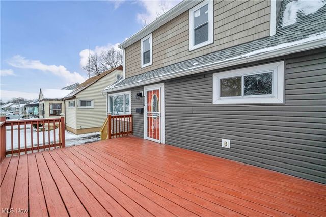 15013 Lotus Drive, Cleveland, OH 44128