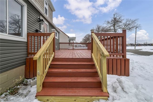 15013 Lotus Drive, Cleveland, OH 44128