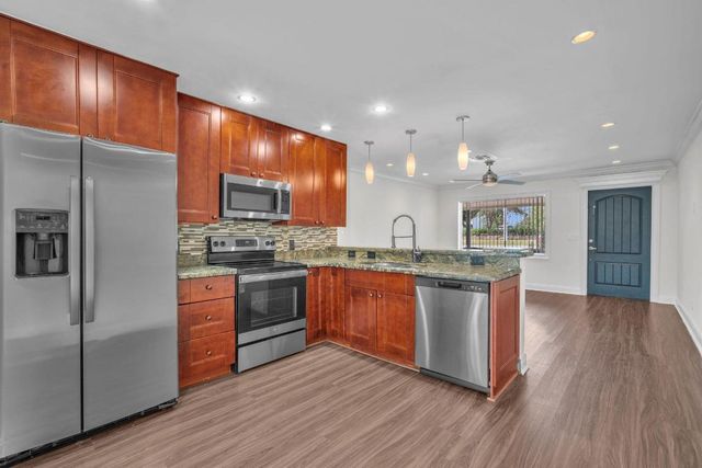 144 NW 4th Avenue, Boca Raton, FL 33432