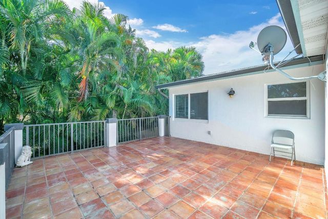 144 NW 4th Avenue, Boca Raton, FL 33432