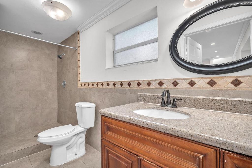 Image 22 of property listing at 144 NW 4th Avenue, Boca Raton, FL 33432