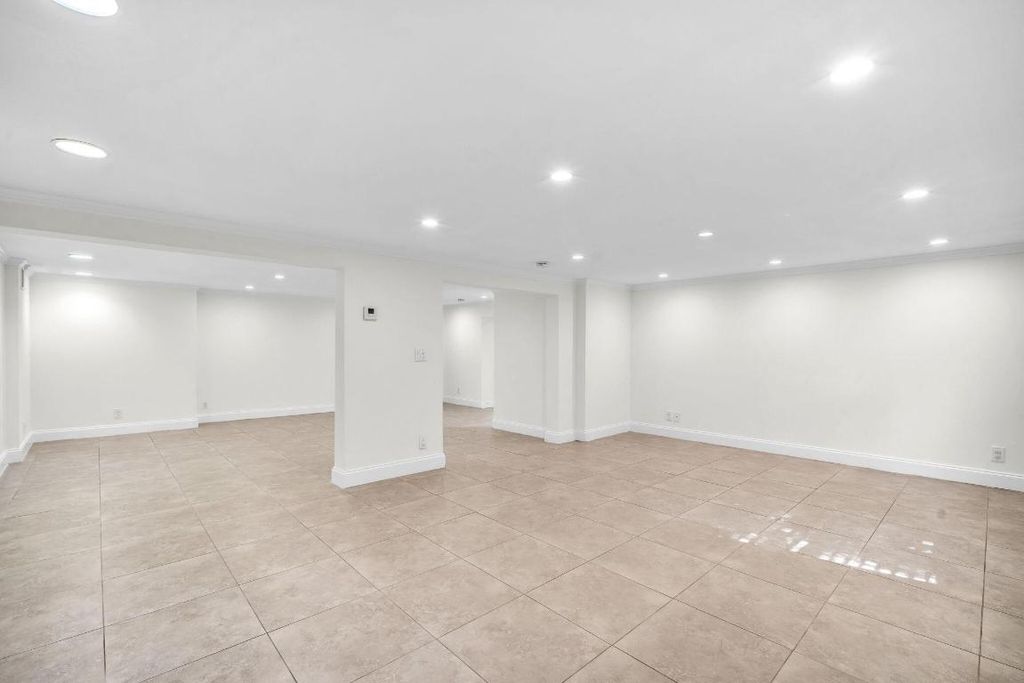 Image 25 of property listing at 144 NW 4th Avenue, Boca Raton, FL 33432