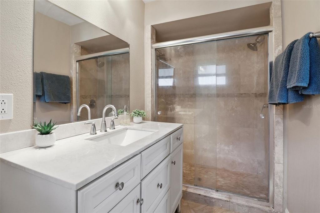 Image 15 of property listing at 2213 GLADYS STREET, Largo, FL 33774