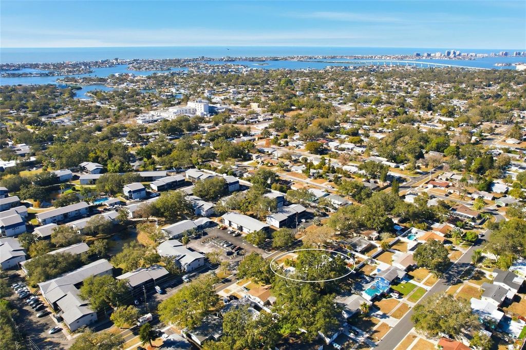 Image 24 of property listing at 2213 GLADYS STREET, Largo, FL 33774