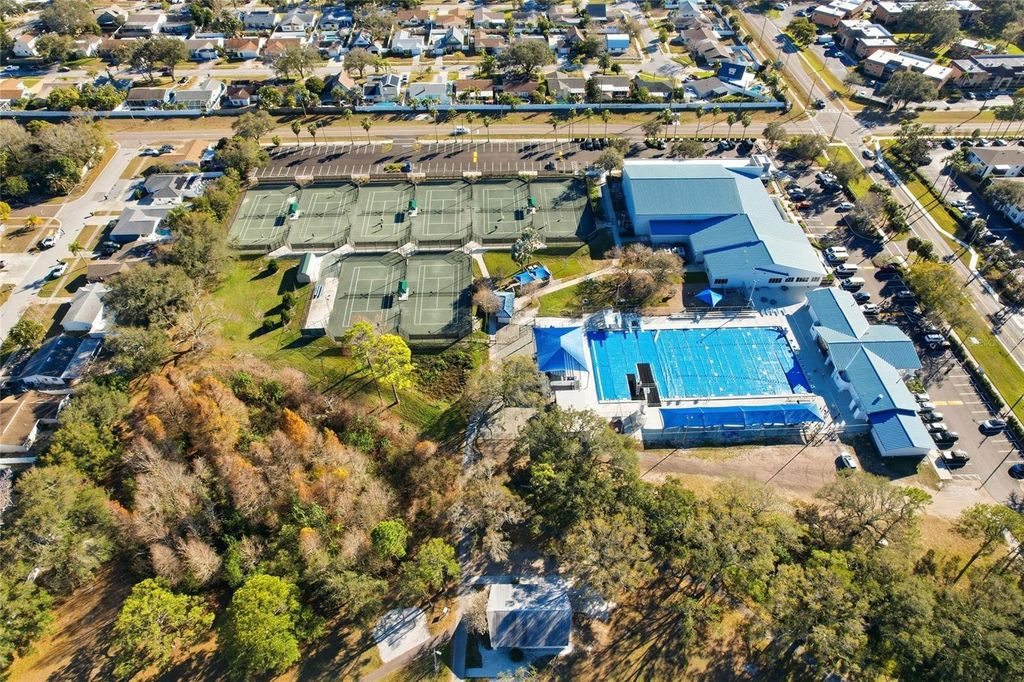 Image 32 of property listing at 2213 GLADYS STREET, Largo, FL 33774