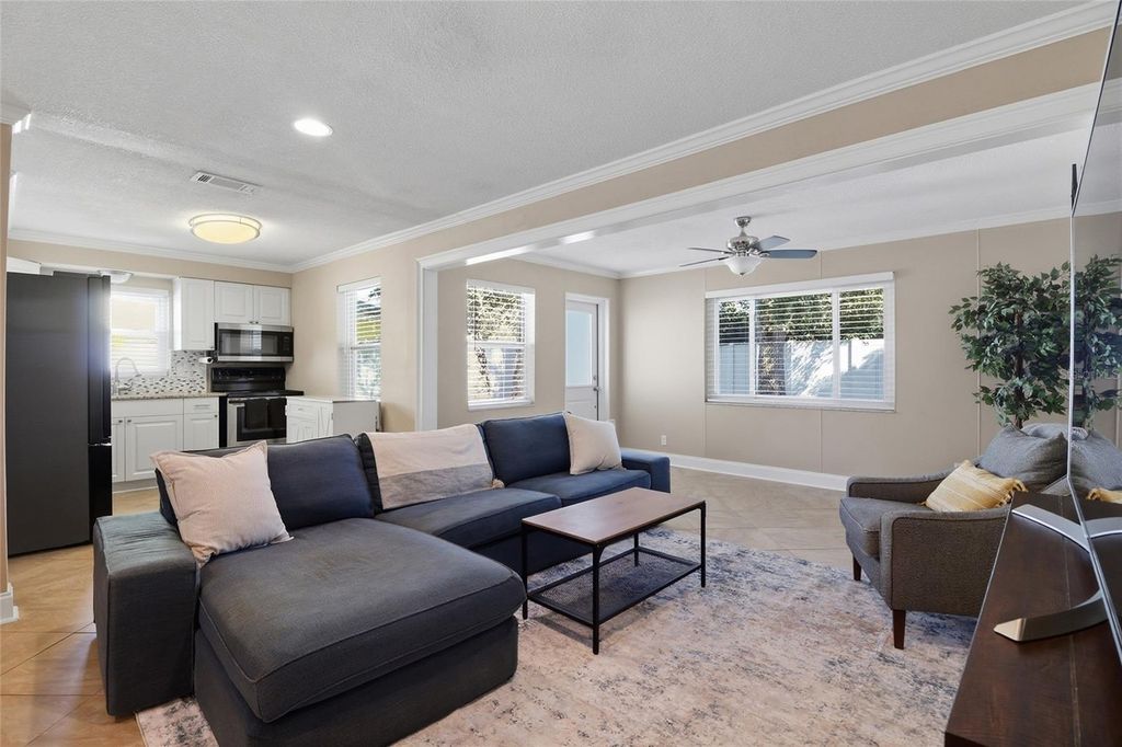 Image 5 of property listing at 2213 GLADYS STREET, Largo, FL 33774