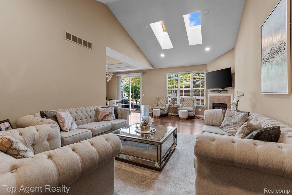 44258 Constellation Drive, Sterling Heights, MI 48314