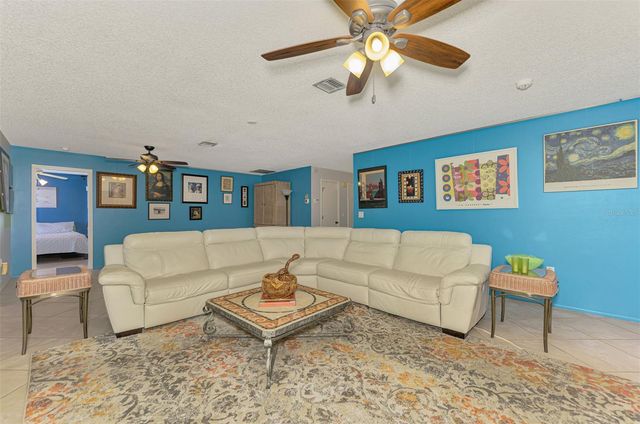 602 PORTIA STREET N, Nokomis, FL 34275