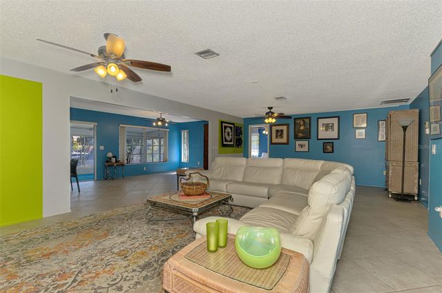 602 PORTIA STREET N, Nokomis, FL 34275