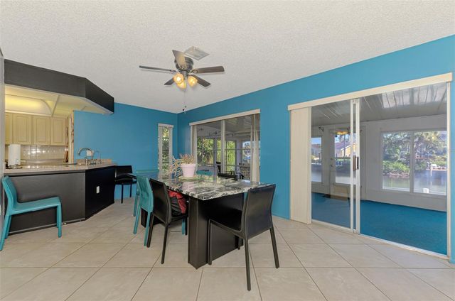 602 PORTIA STREET N, Nokomis, FL 34275