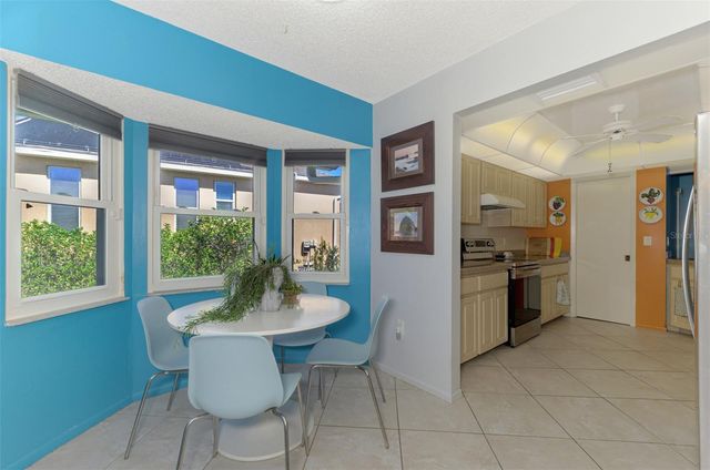 602 PORTIA STREET N, Nokomis, FL 34275